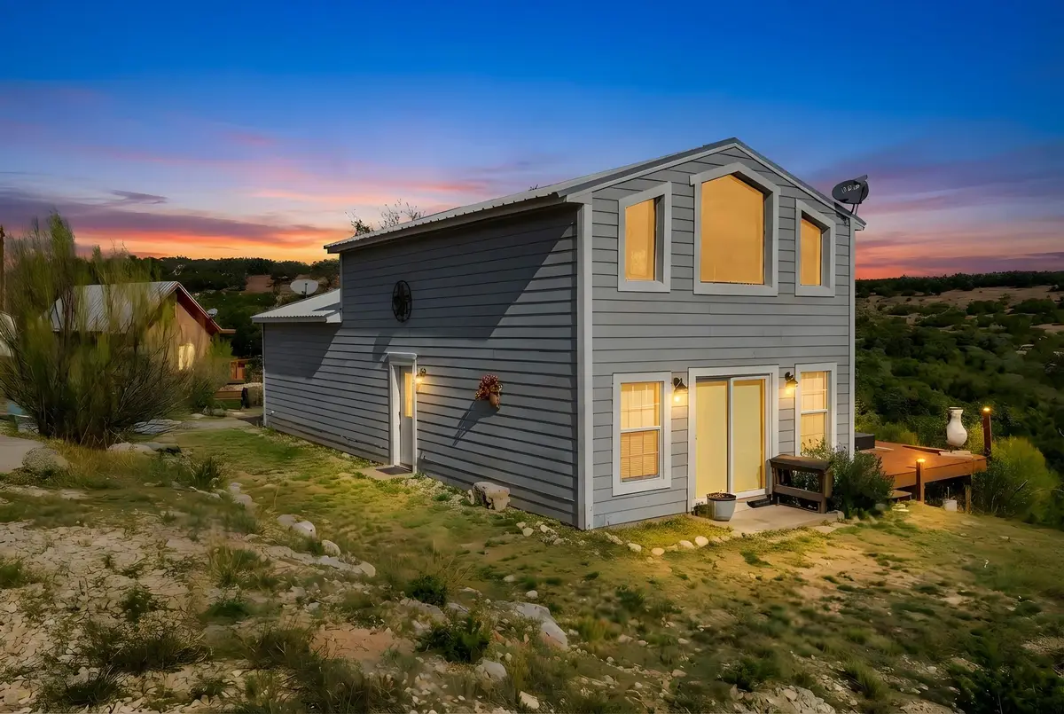 28543 Paradise Manor Dr, Marble Falls, TX 78654 - Image #1