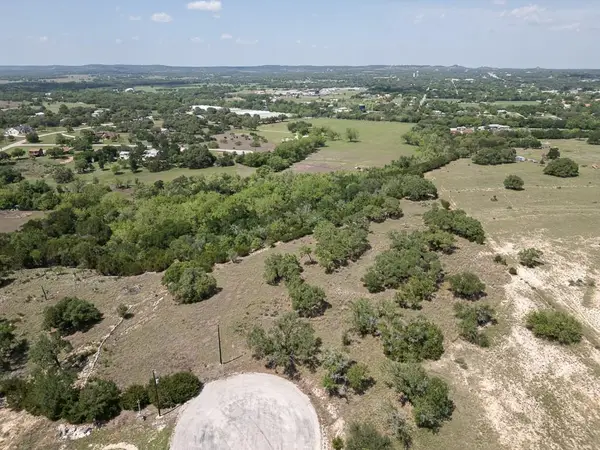 123 El Nopal Dr, Blanco, TX 78606