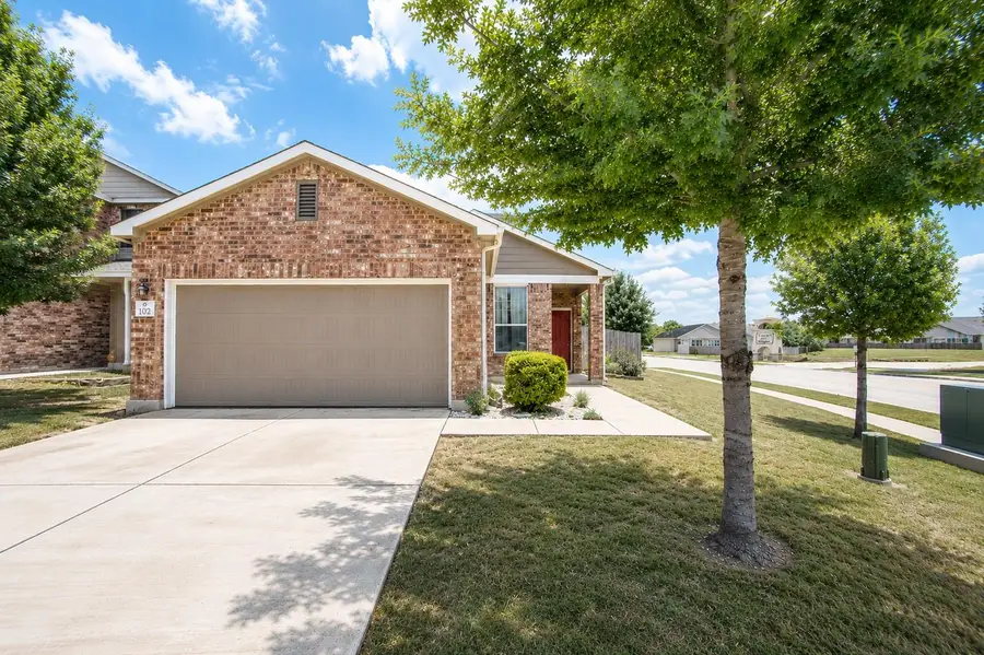 102 Landing Ln, New Braunfels, TX 78130 - #2