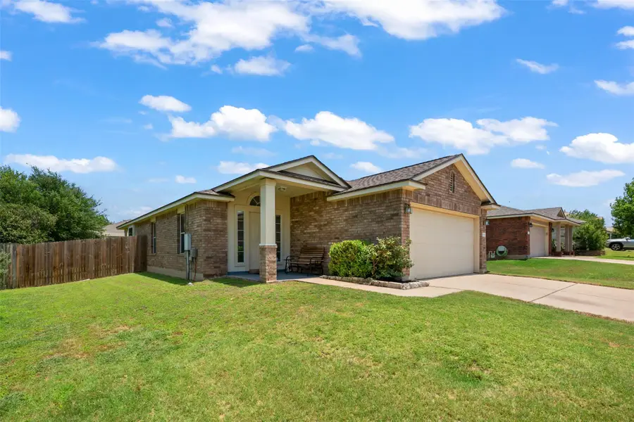 1004 Whitley Dr, Leander, TX 78641 - #3