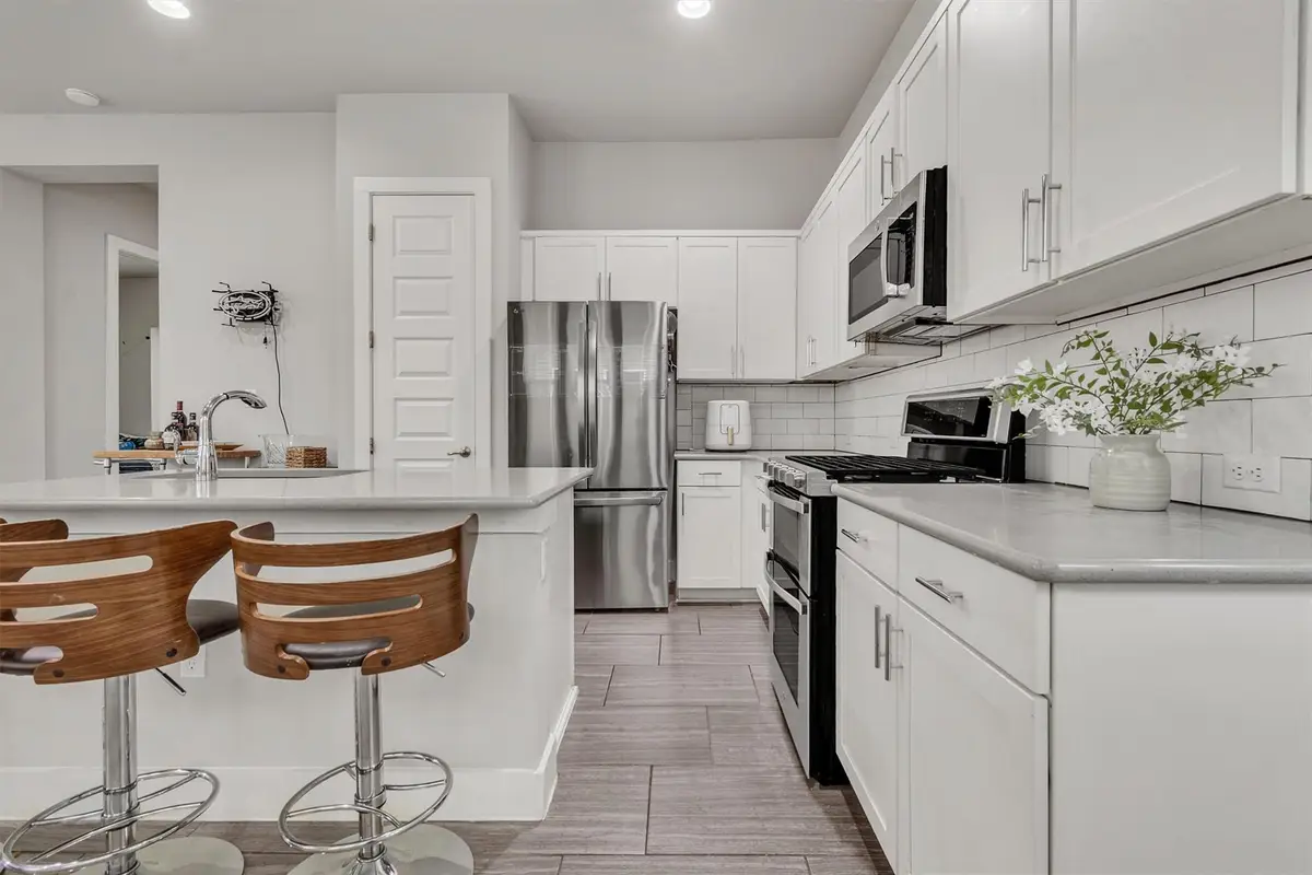 5408 Daimler Dr, Austin, TX 78744 - #1