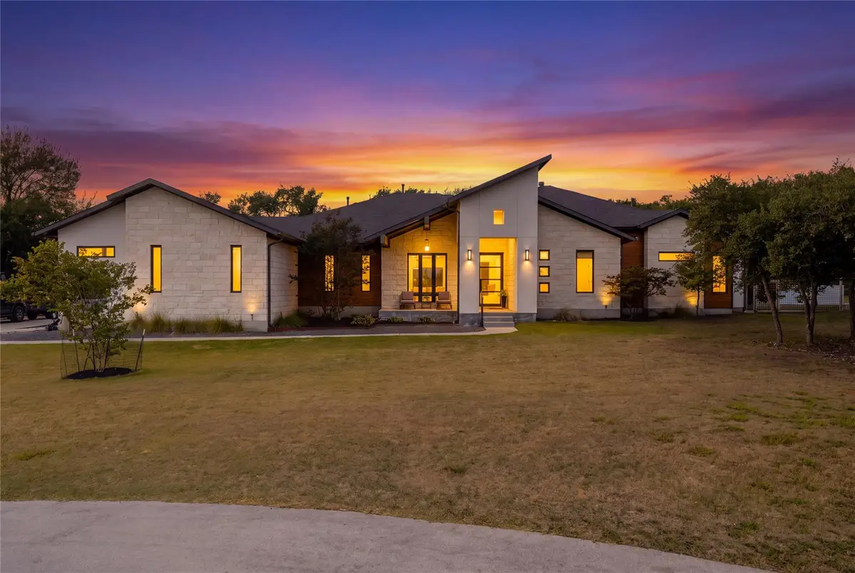 200 Quarter Horse Ln, Driftwood, TX 78619 - #1