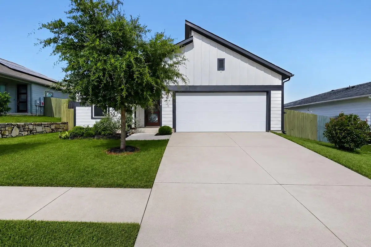 16516 Glimmering Rd, Manor, TX 78653 - #1