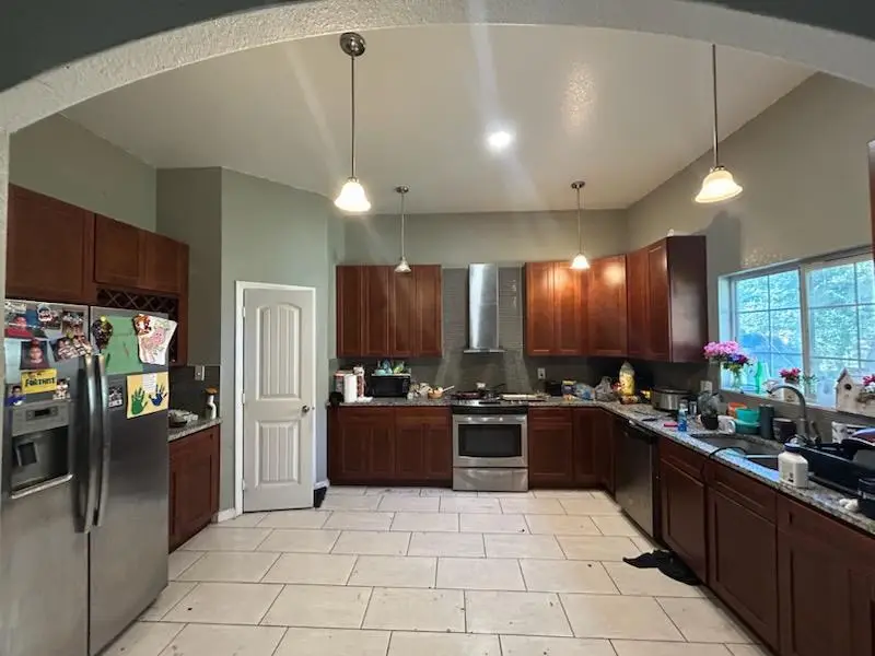 3907 Waterwood Pass Dr, Elmendorf, TX 78112 - #3