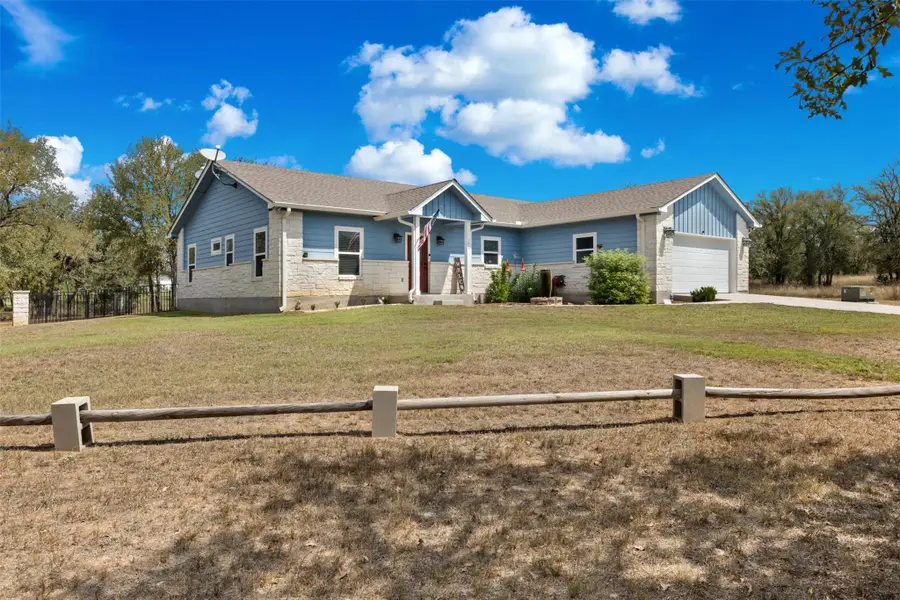 141 Eagle Point Cv, Kingsland, TX 78639 - Image #2