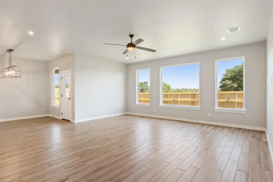 2533 Tin Barn Blf, Belton, TX 76513 - Image #3