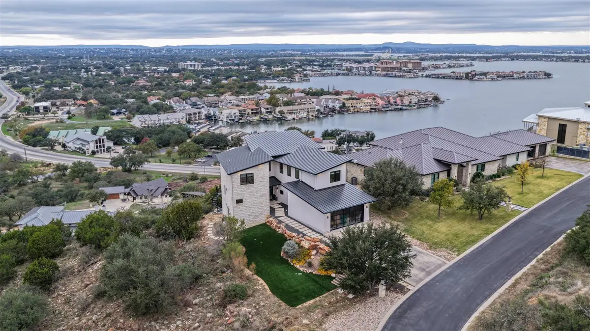 209 Dalton Cir, Horseshoe Bay, TX 78657 - #1