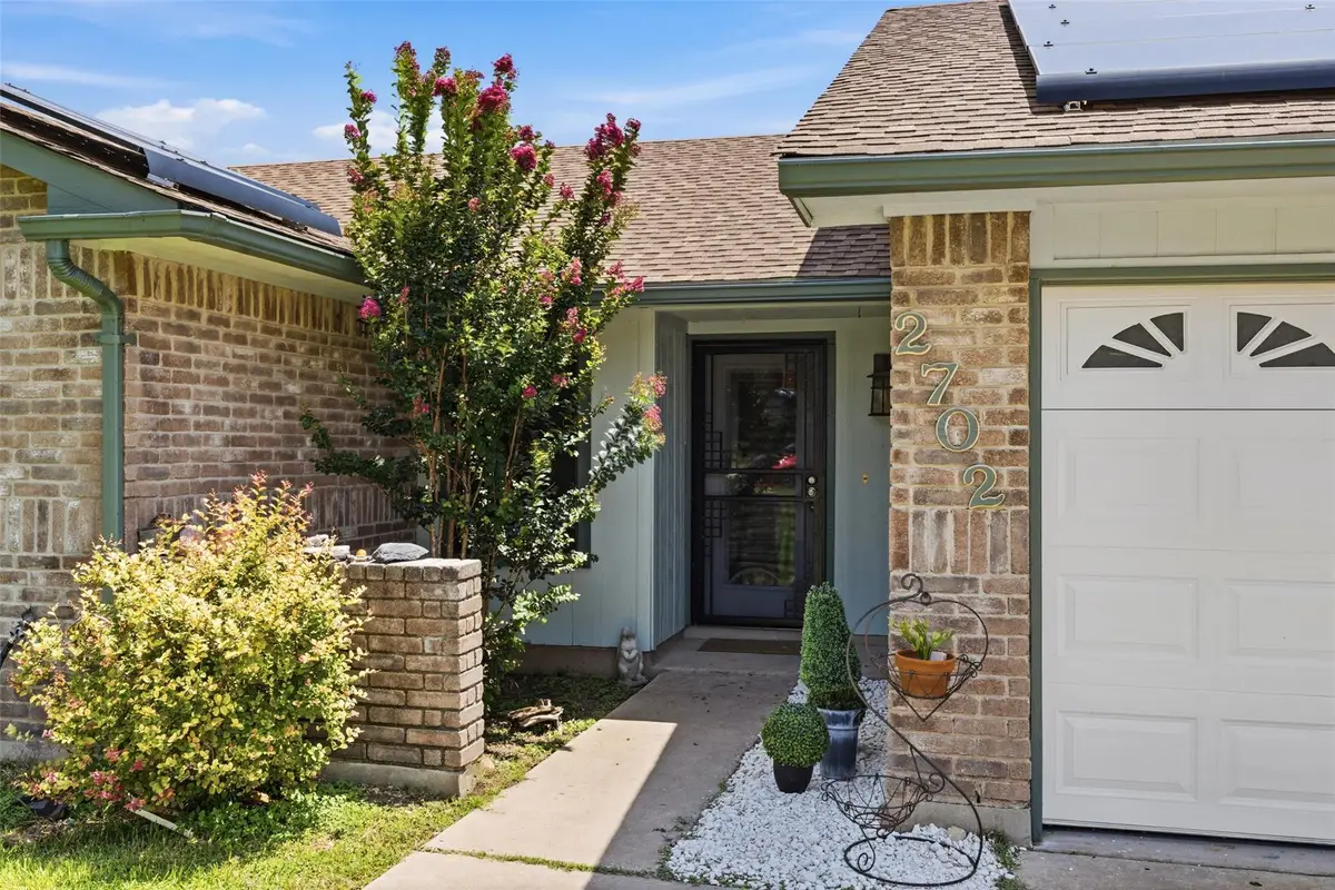 2702 Julie Cv, Taylor, TX 76574 - #1
