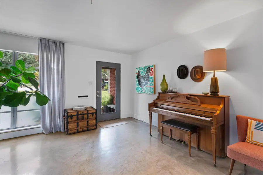 6410 Wilbur Dr, Austin, TX 78757 - Image #3