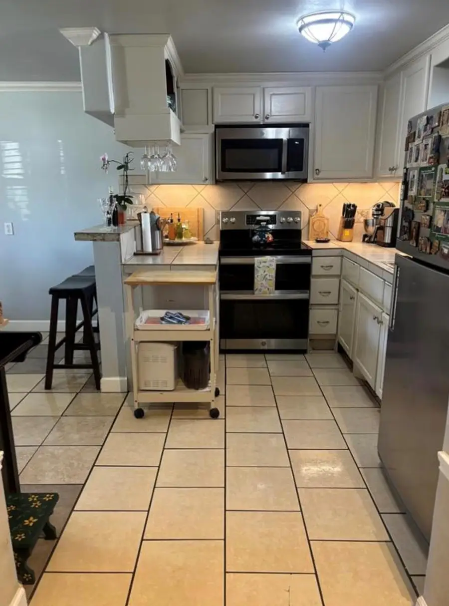 106 Zimmerman Ave, Bastrop, TX 78602 - #2