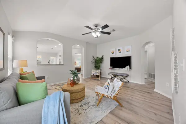 629 Pinnacle Dr, Georgetown, TX 78626