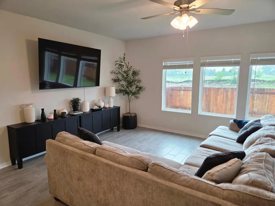 151 Arches Dr, Kyle, TX 78640 - #2