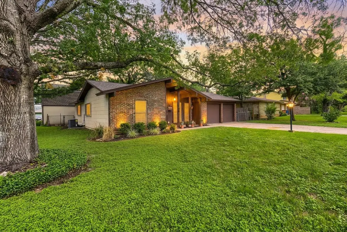 5001 Creekline Dr, Austin, TX 78745 - #1