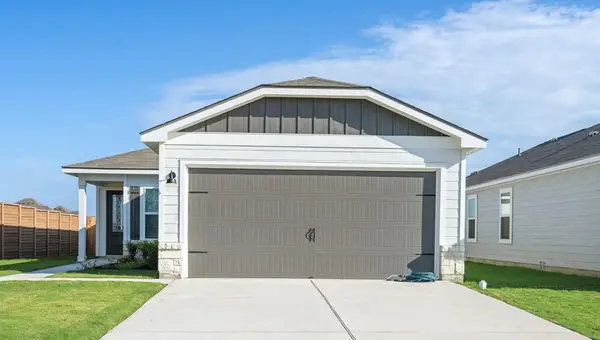 104 Paria Ct, Jarrell, TX 76537