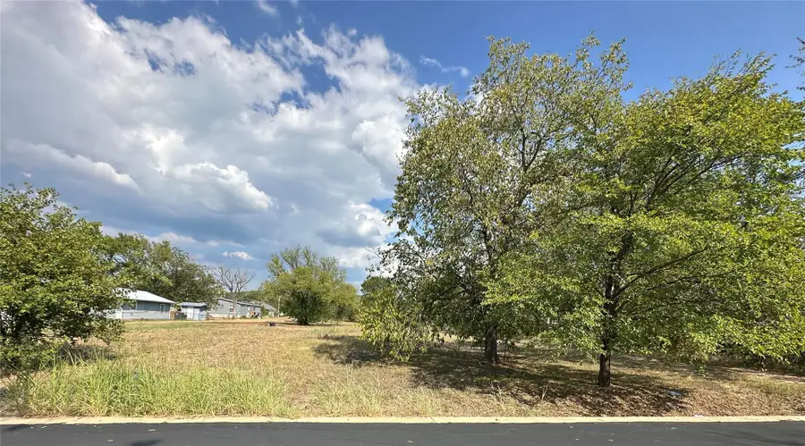 2208 B Pecan St, Bastrop, TX 78602 - Image #2