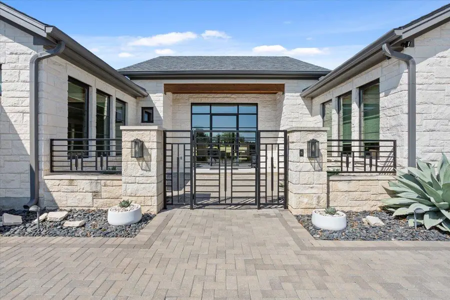 309 Highland Spring Ln, Georgetown, TX 78633 - #2