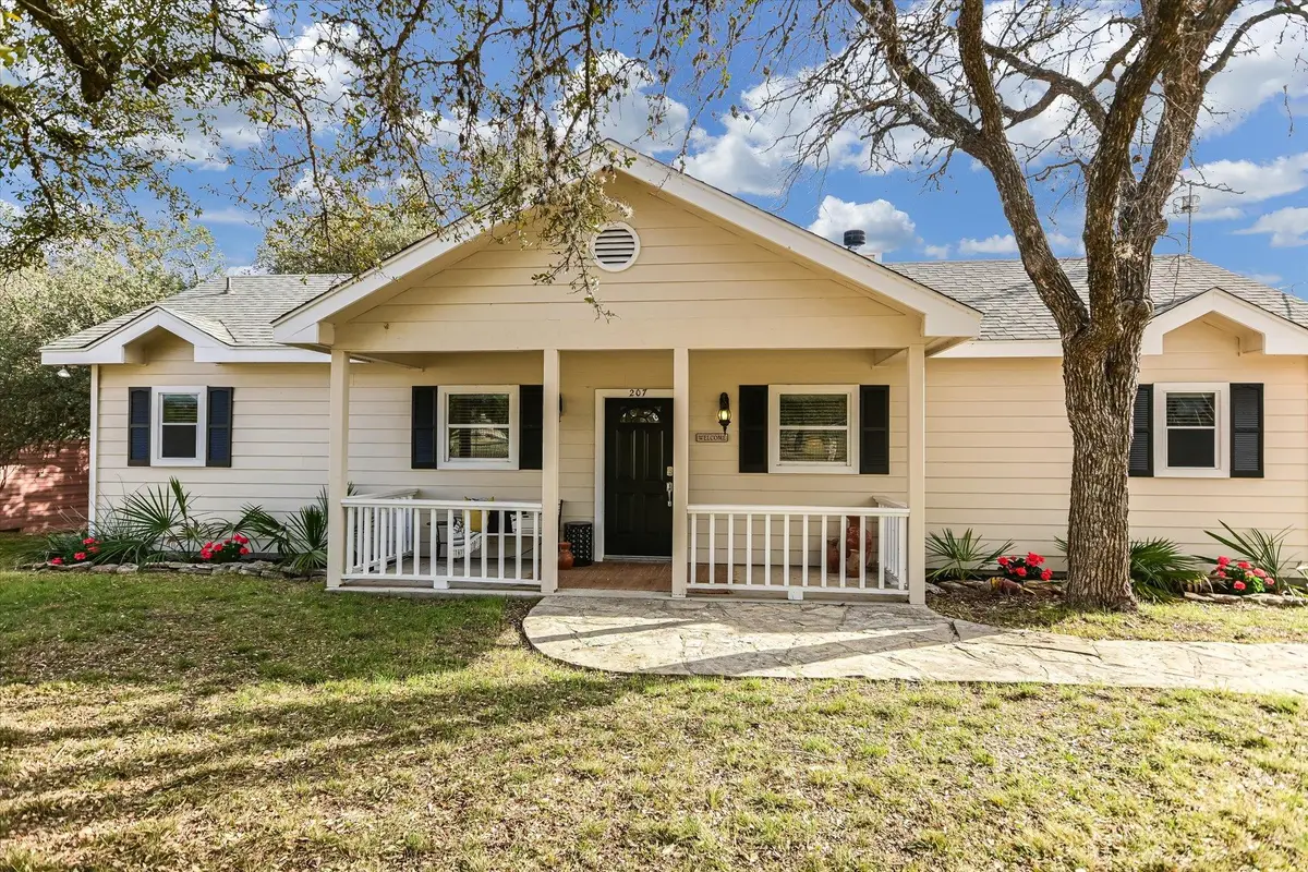 207 River Oaks Dr, Wimberley, TX 78676 - #1