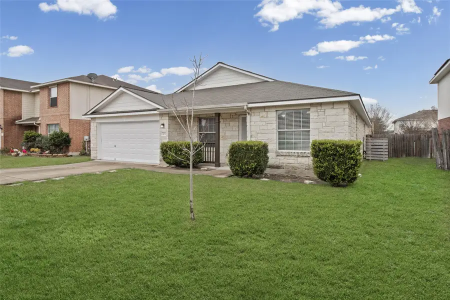 409 Blackman Trl, Hutto, TX 78634 - #2