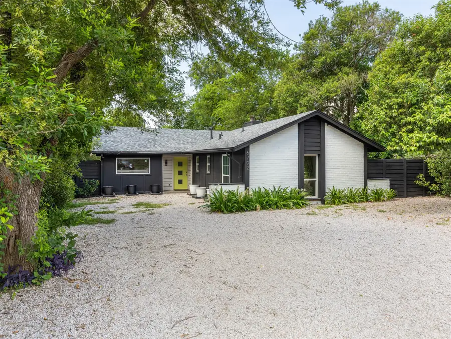 6702 Rockridge Ct, Austin, TX 78744 - #2