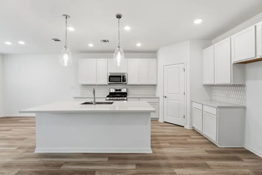 1816 Lorant Ln, Pflugerville, TX 78660 - Image #2