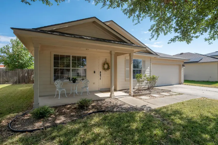 122 Holland St, Hutto, TX 78634 - #3