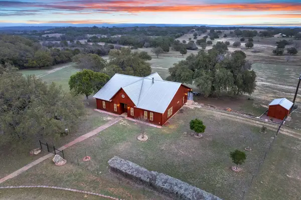117 County Road 407, Spicewood, TX 78669