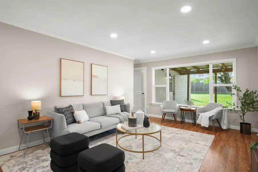 7903 Bixler Dr, Austin, TX 78744 - #3