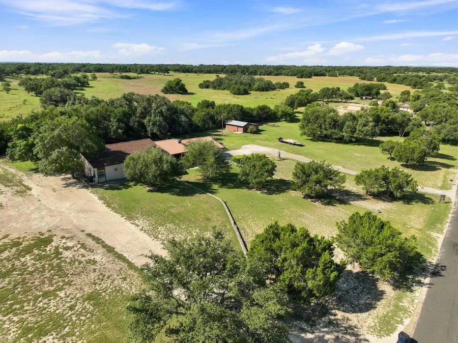606 Rolling Hills Rd, Liberty Hill, TX 78642 - #3