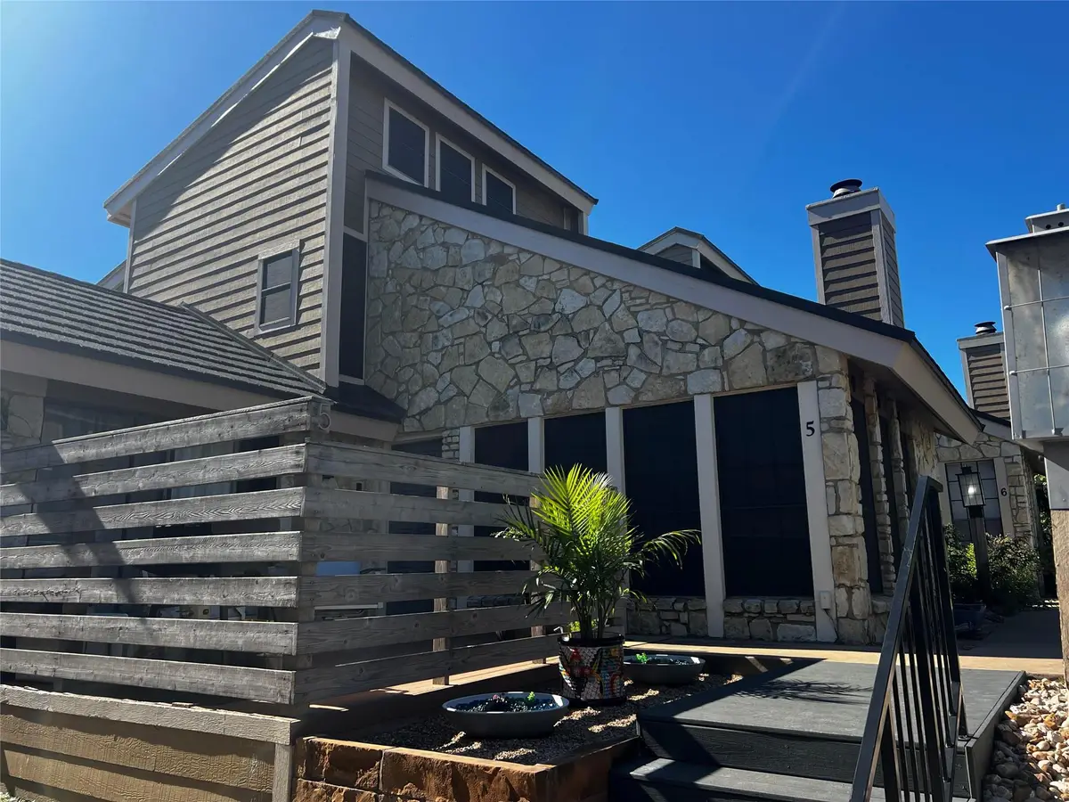 405 Short Circuit #5, Horseshoe Bay, TX 78657 - #1