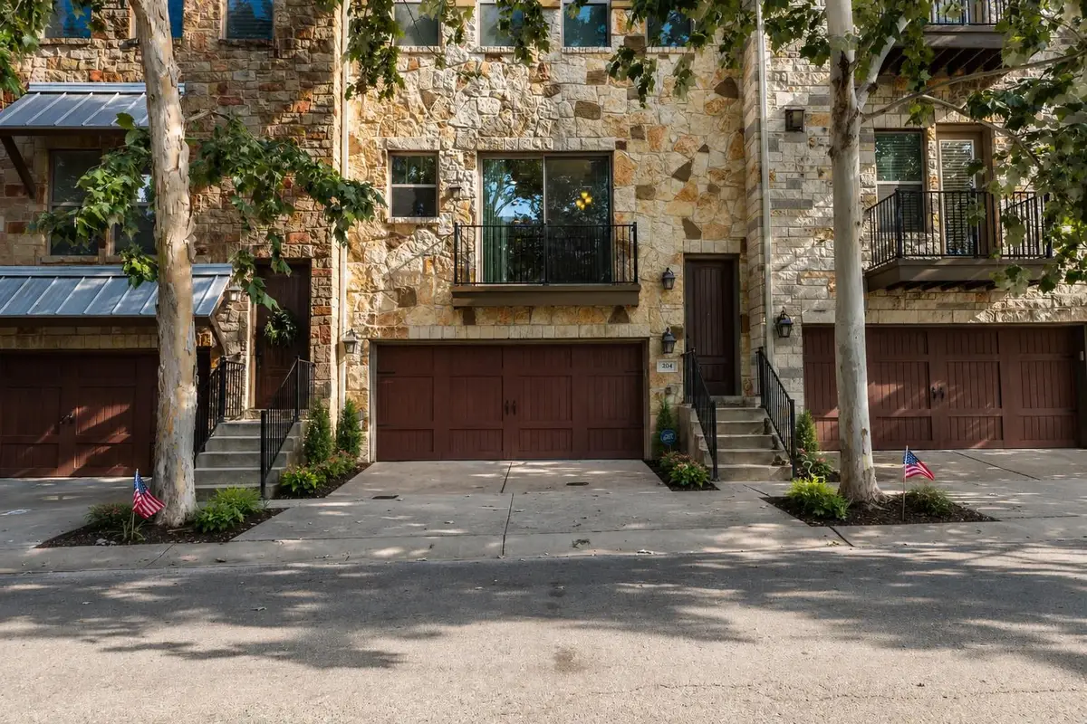 204 Adams St, Georgetown, TX 78628 - #1