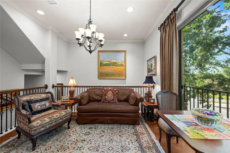 204 Adams St, Georgetown, TX 78628 - #3