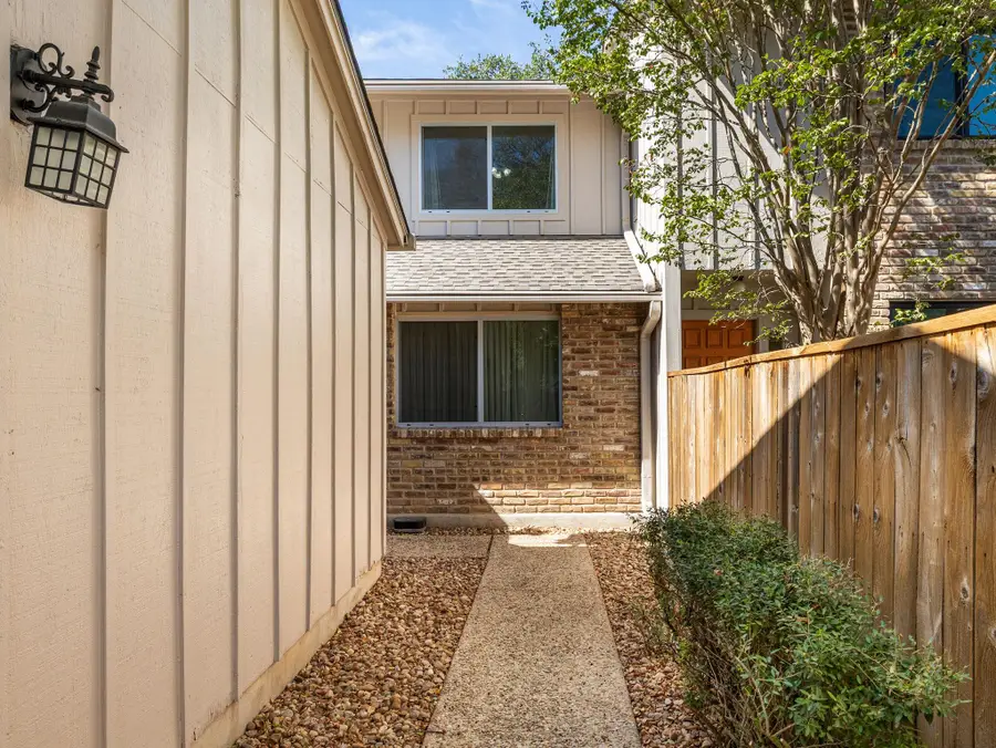 8216 Summer Side Dr, Austin, TX 78759 - #3
