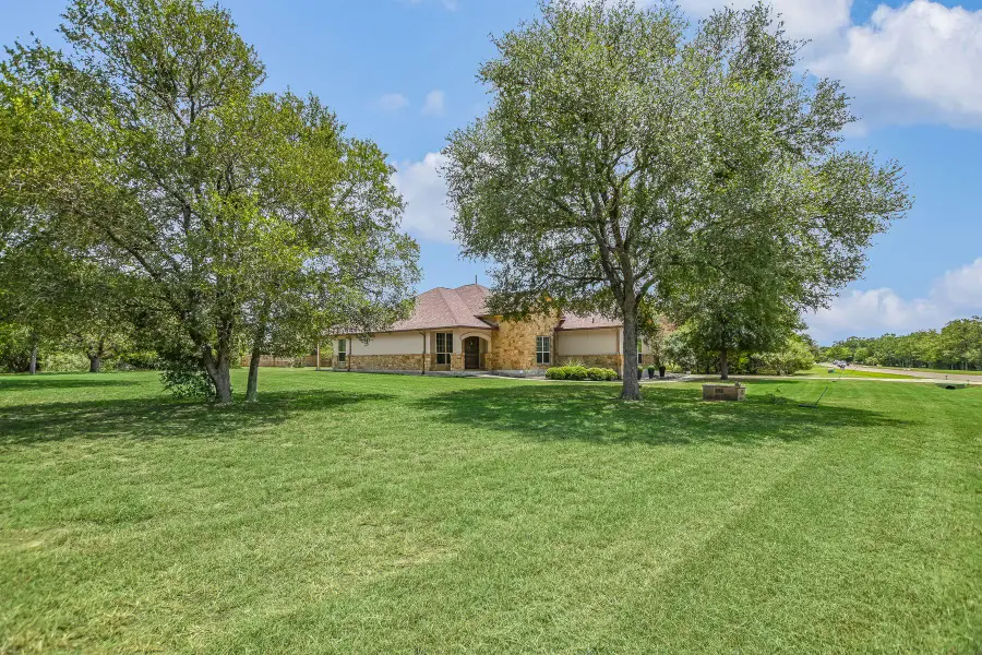 107 Valley View Dr, Bastrop, TX 78602 - #2