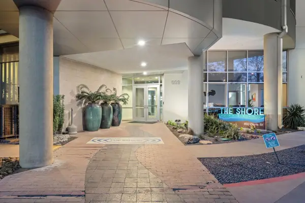 603 Davis St #1101, Austin, TX 78701