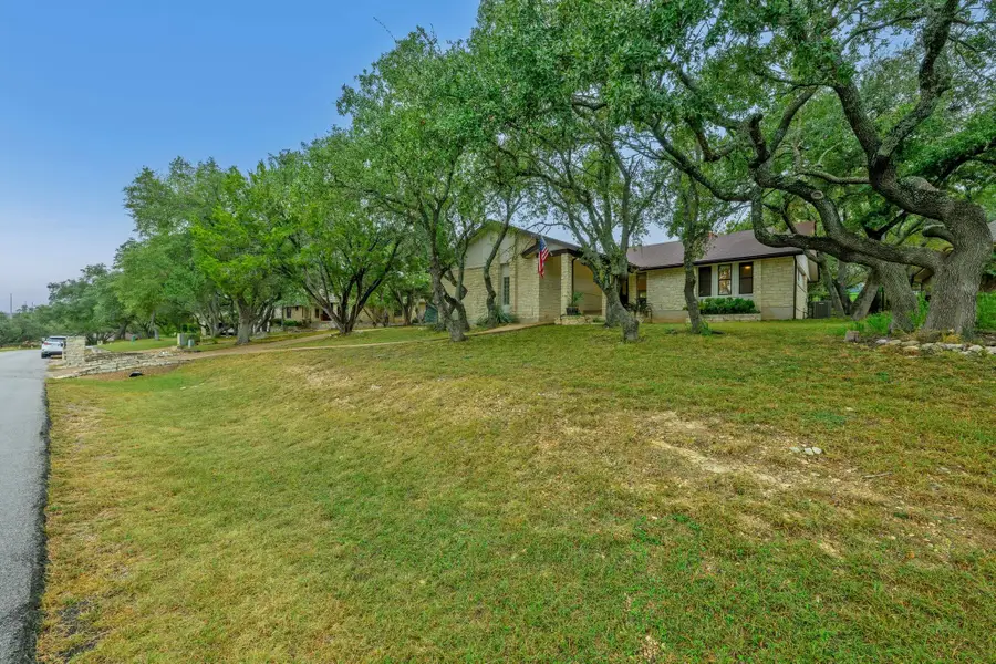 137 Long Wood Ave, Lakeway, TX 78734 - Image #3