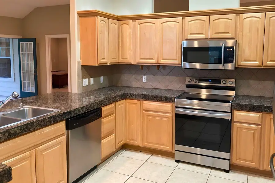 117 Keswick Dr, Spicewood, TX 78669 - #3