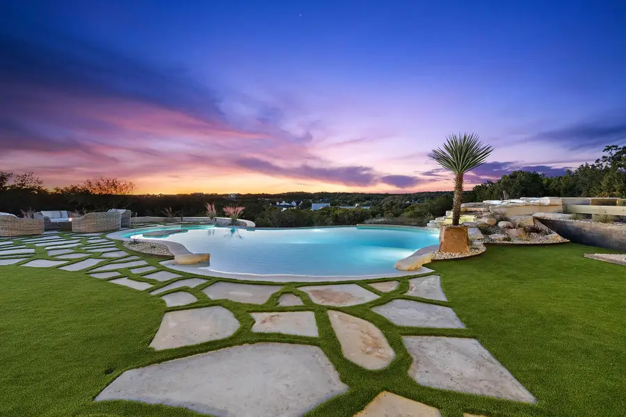 400 Medlin Creek Loop, Dripping Springs, TX 78620 - Image #3