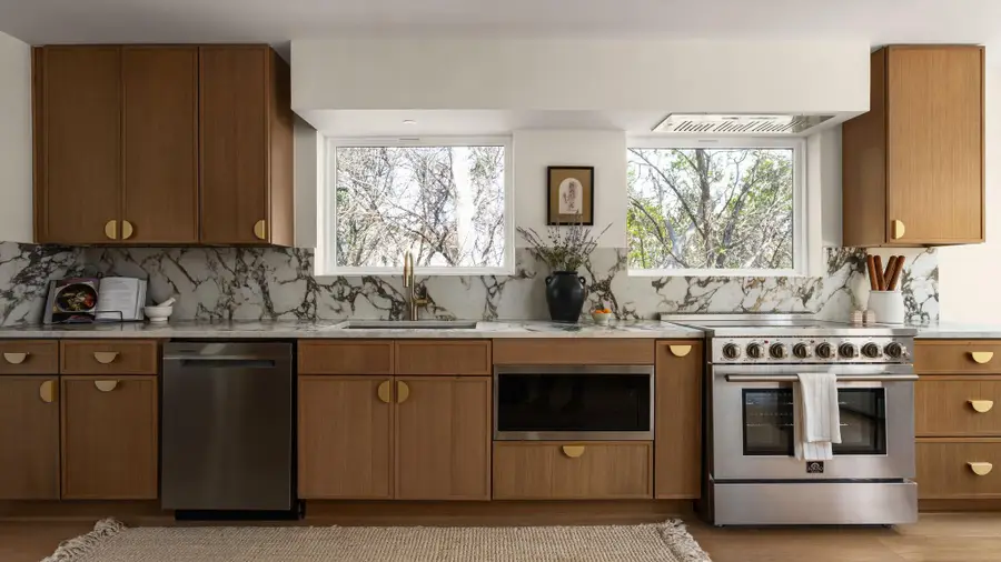 5306 Marsh Creek Dr, Austin, TX 78759 - #2