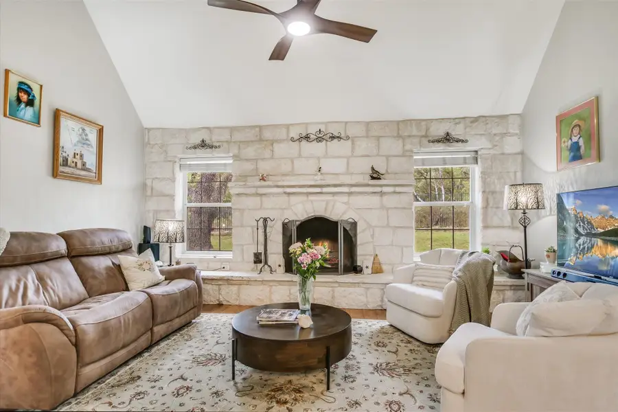 103 Live Oak Dr, Wimberley, TX 78676 - #2