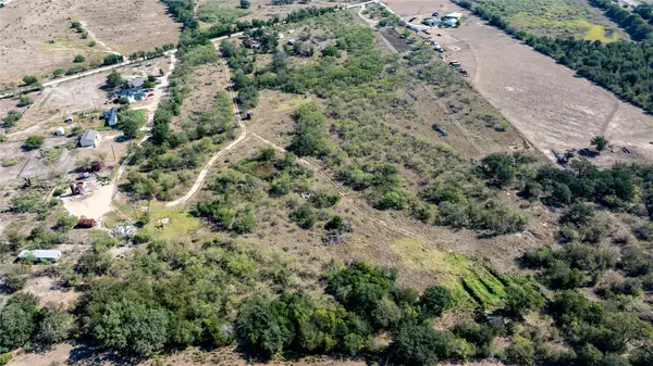 Lot 3 Track Rd, Red Rock, TX 78662