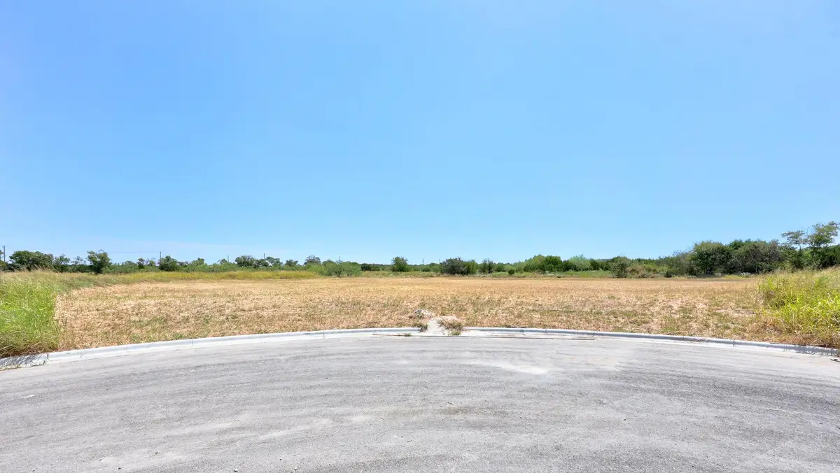 2062 Botts Dr, Salado, TX 76571 - #1