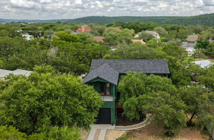 1301 Minnie Dr, Austin, TX 78732 - #2
