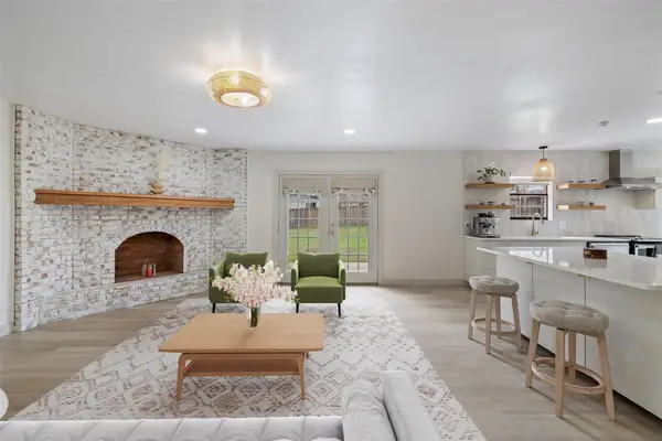 1001 E Applegate Dr, Austin, TX 78753