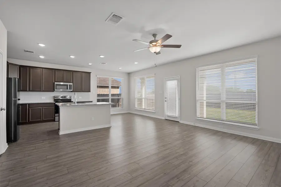 1037 Shelby Dr, Belton, TX 76513 - #2