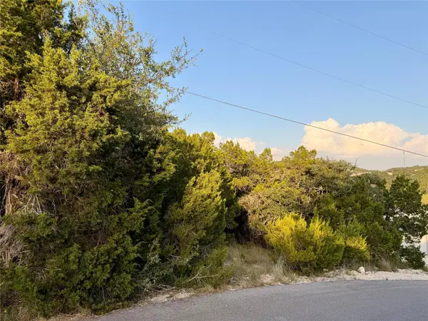 7805 Dakota Cir, Lago Vista, TX 78645