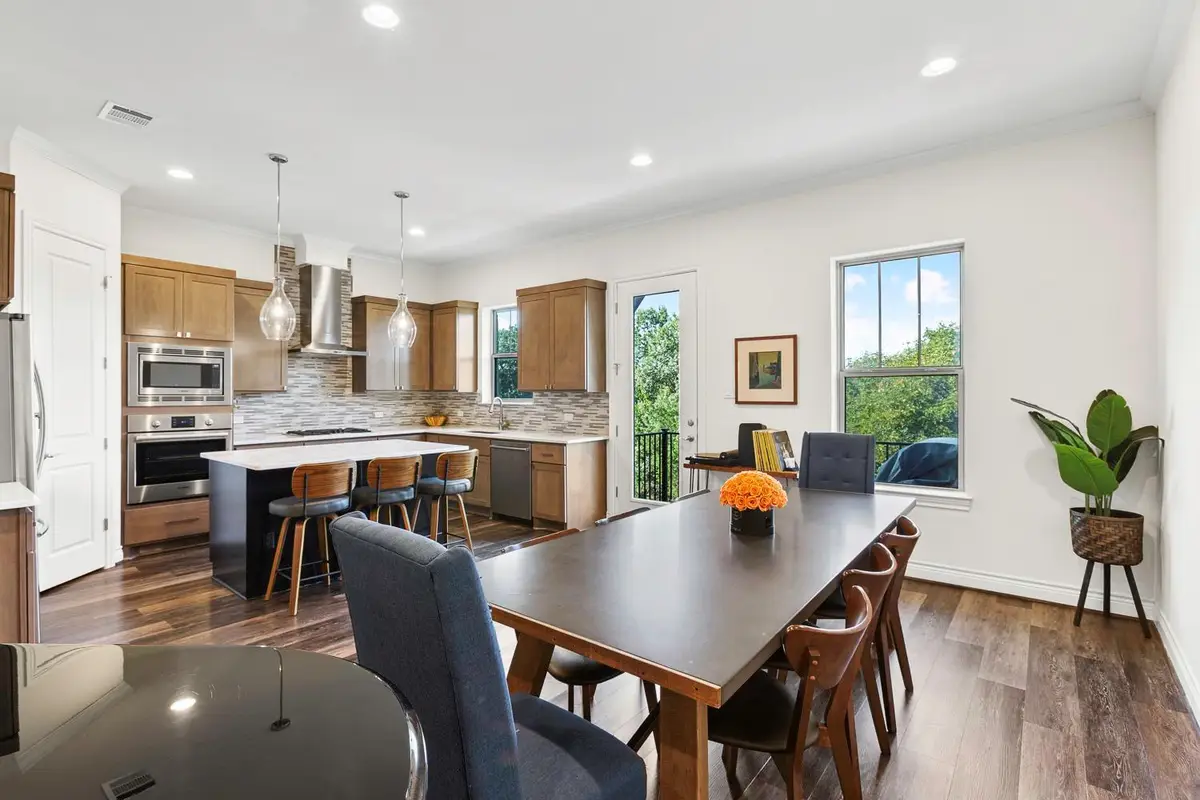 221 Adams St, Georgetown, TX 78628 - #1