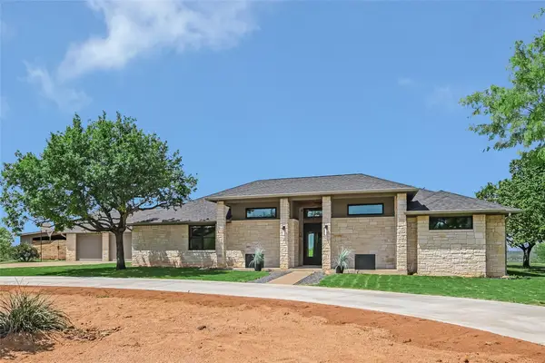 418 The Hills Rd, Horseshoe Bay, TX 78657