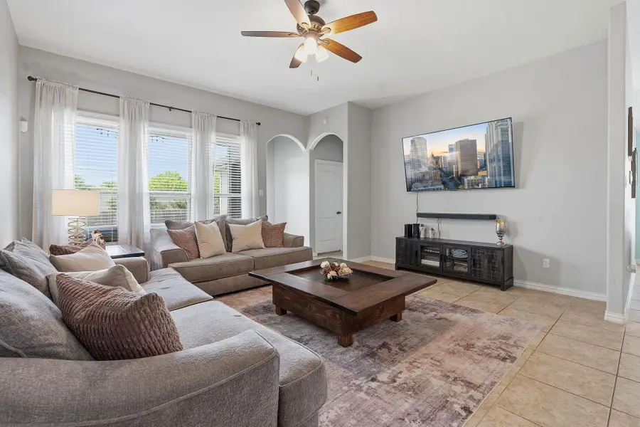 145 Plantain Dr, Hutto, TX 78634 - #3