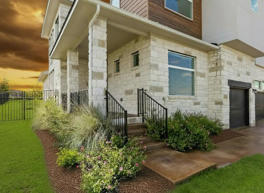 904 Arundel Rd, Lakeway, TX 78738 - Image #2