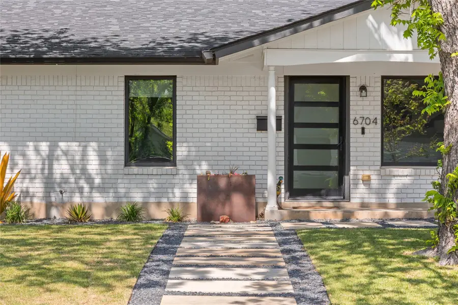 6704 Hardy Dr, Austin, TX 78757 - #2